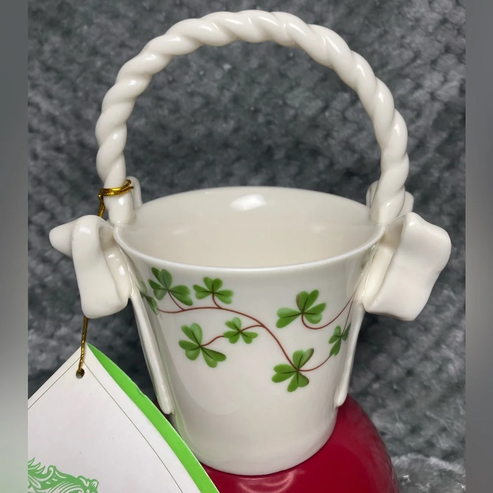 Shannon Porcelain Basket with Bows, Twisted Handle and Shamrocks
